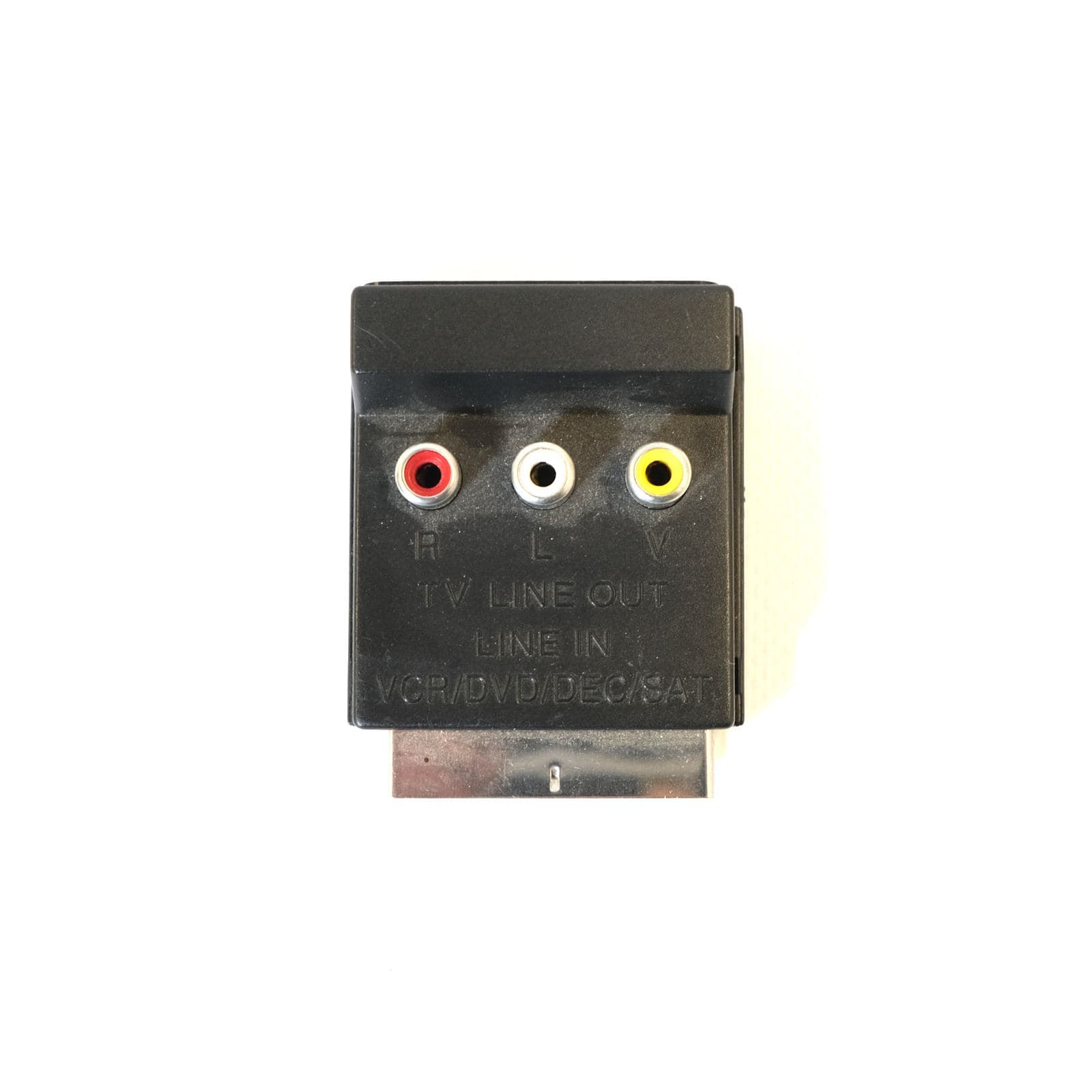 Adapterstecker (Scart auf 3x Cinch und Scart) – Bild 3