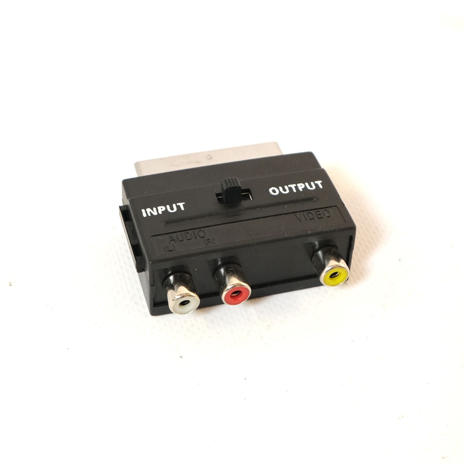 Adapterstecker (Scart auf 3x Cinch) – Bild 3