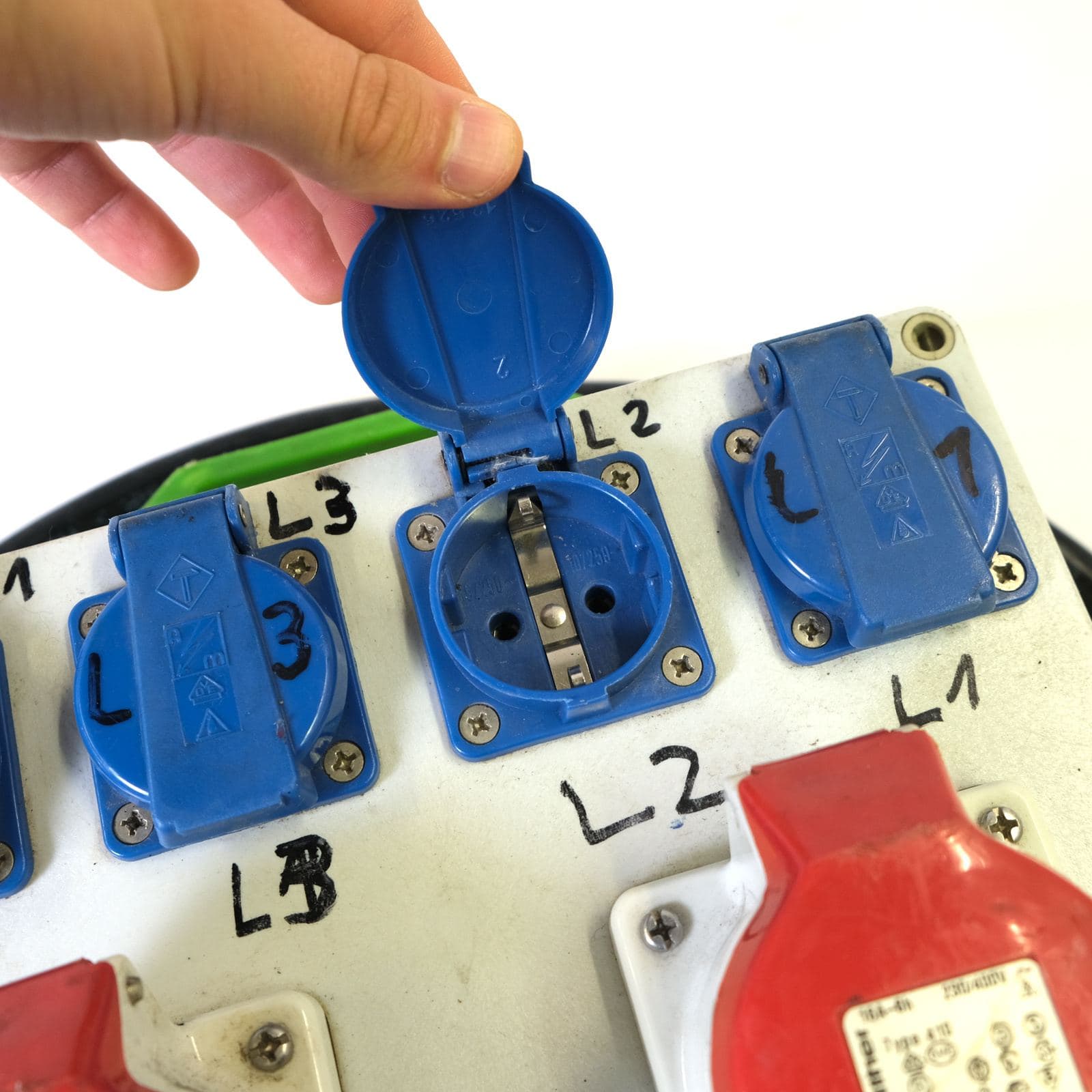 16-Amp-Verteiler (4x Schuko, 2x CEE16A) – Bild 3