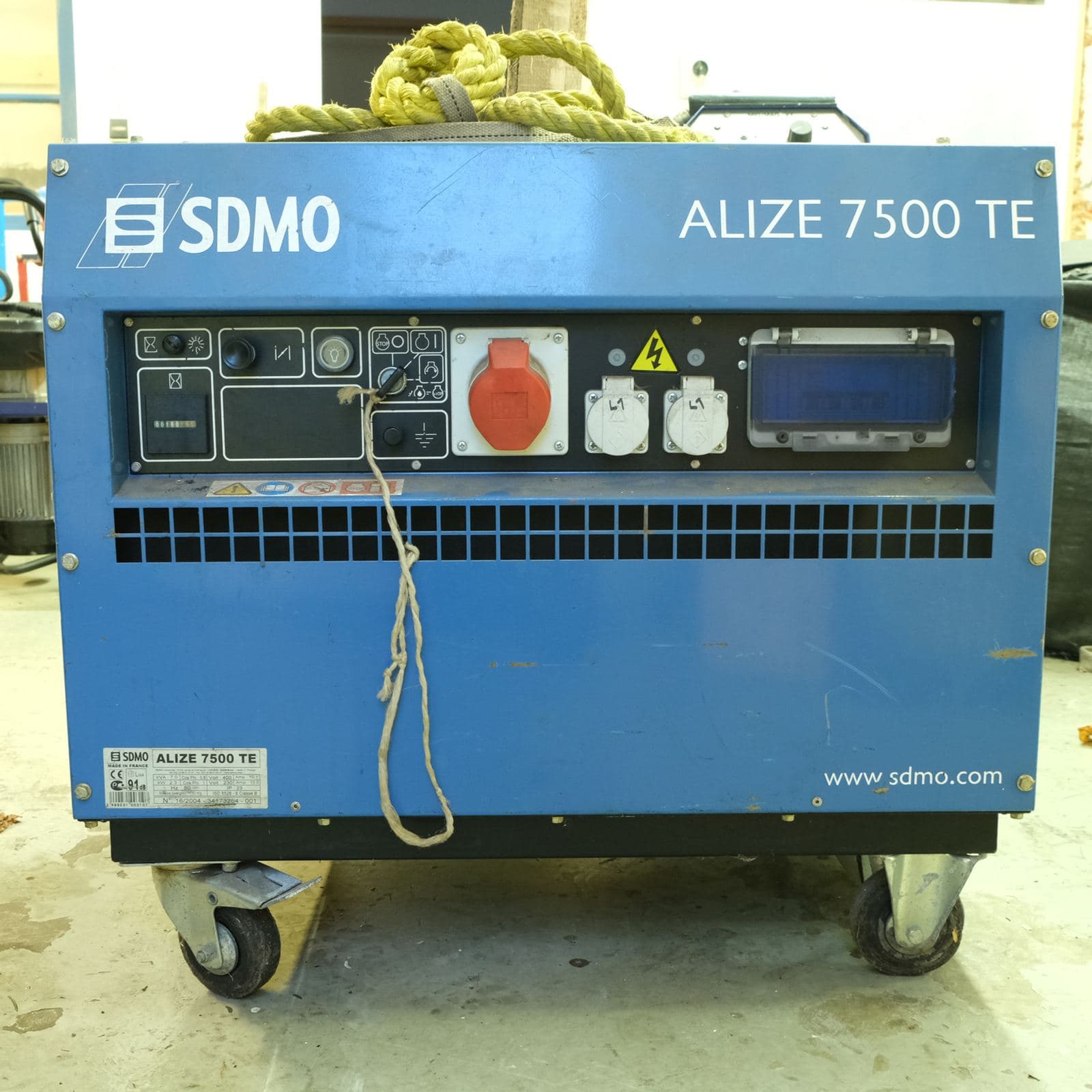 Stromerzeuger, Stromaggregat mit 7,5 kW – Bild 1