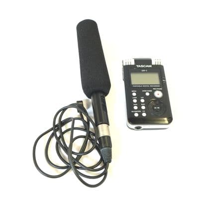 Tragbarer Stereorecorder mit Mikrofon