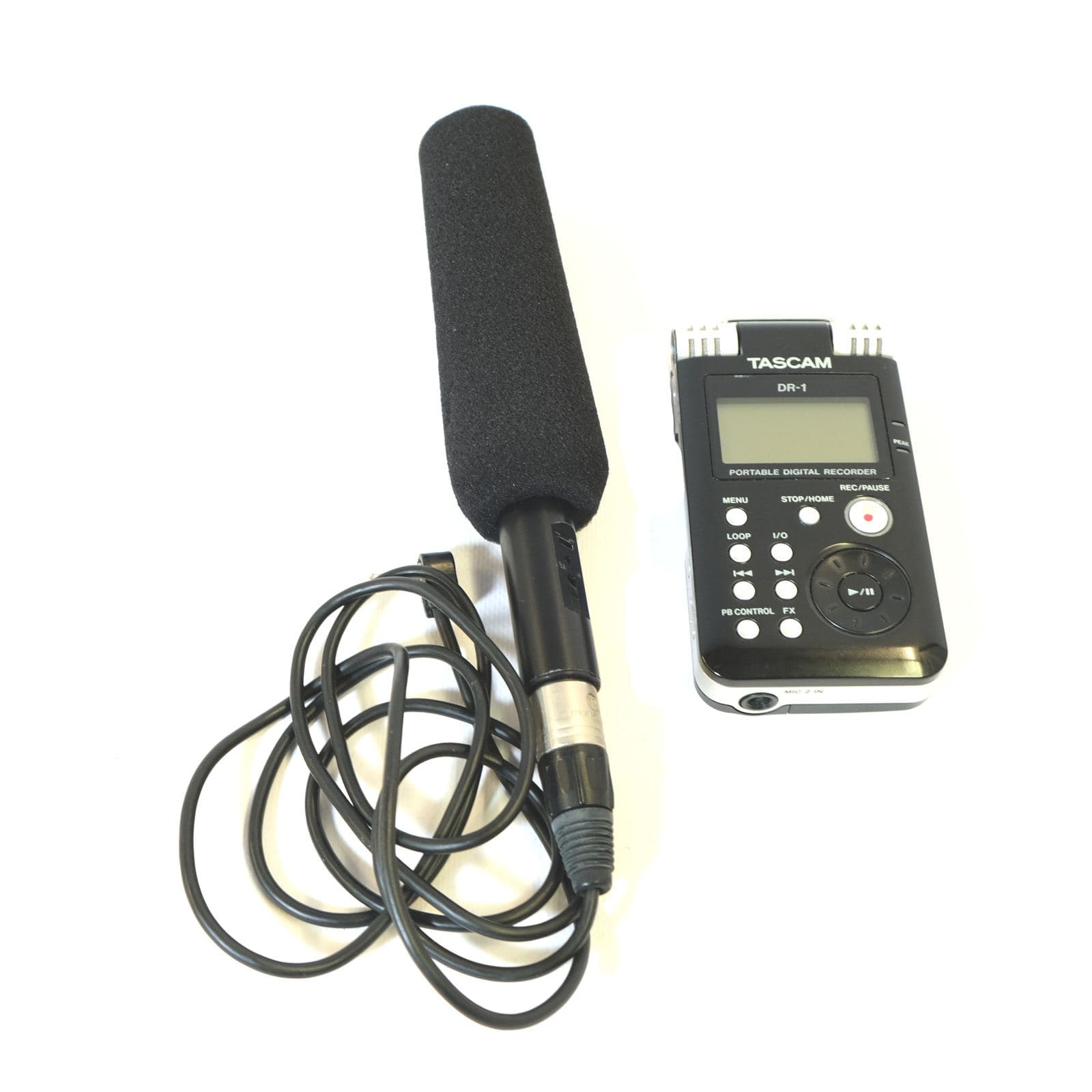 Tragbarer Stereorecorder mit Mikrofon – Bild 1