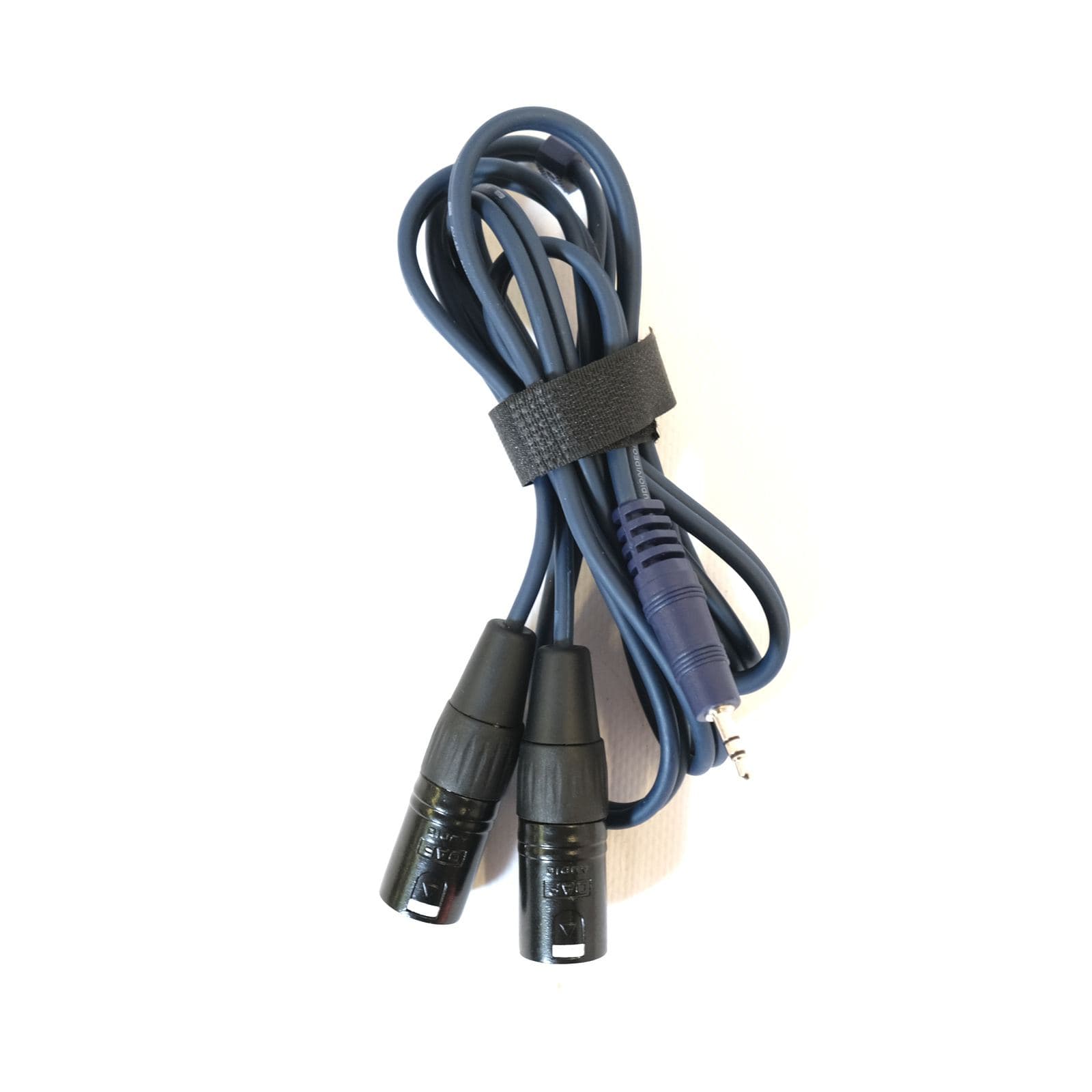 Y-Adapterkabel (Miniklinke stereo auf 2x XLR male) – Bild 2