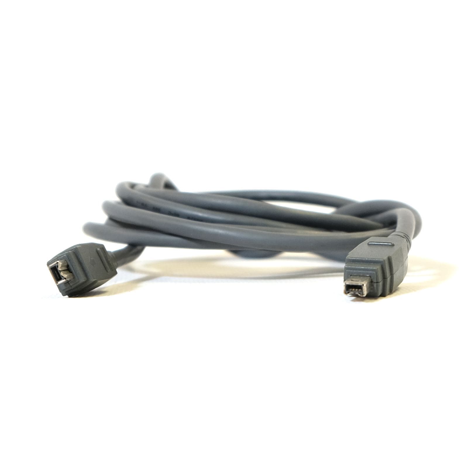 FireWire-Kabel (4-pol auf 4-pol) 2m – Bild 1
